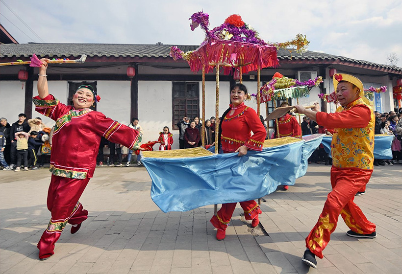 Stilt Walking