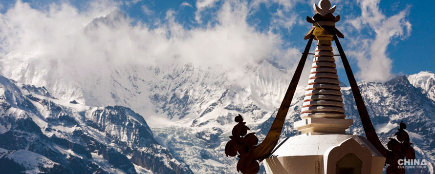 Stupa at Flying Temple with Meili Snow Mountain in the backdrop