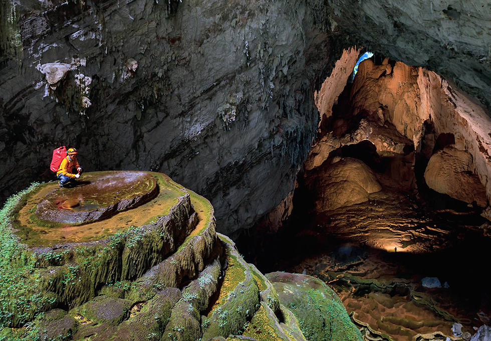 Thien Ha Caves
