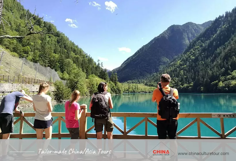 Chengdu Jiuzhaigou Valley and Huanglong Itinerary